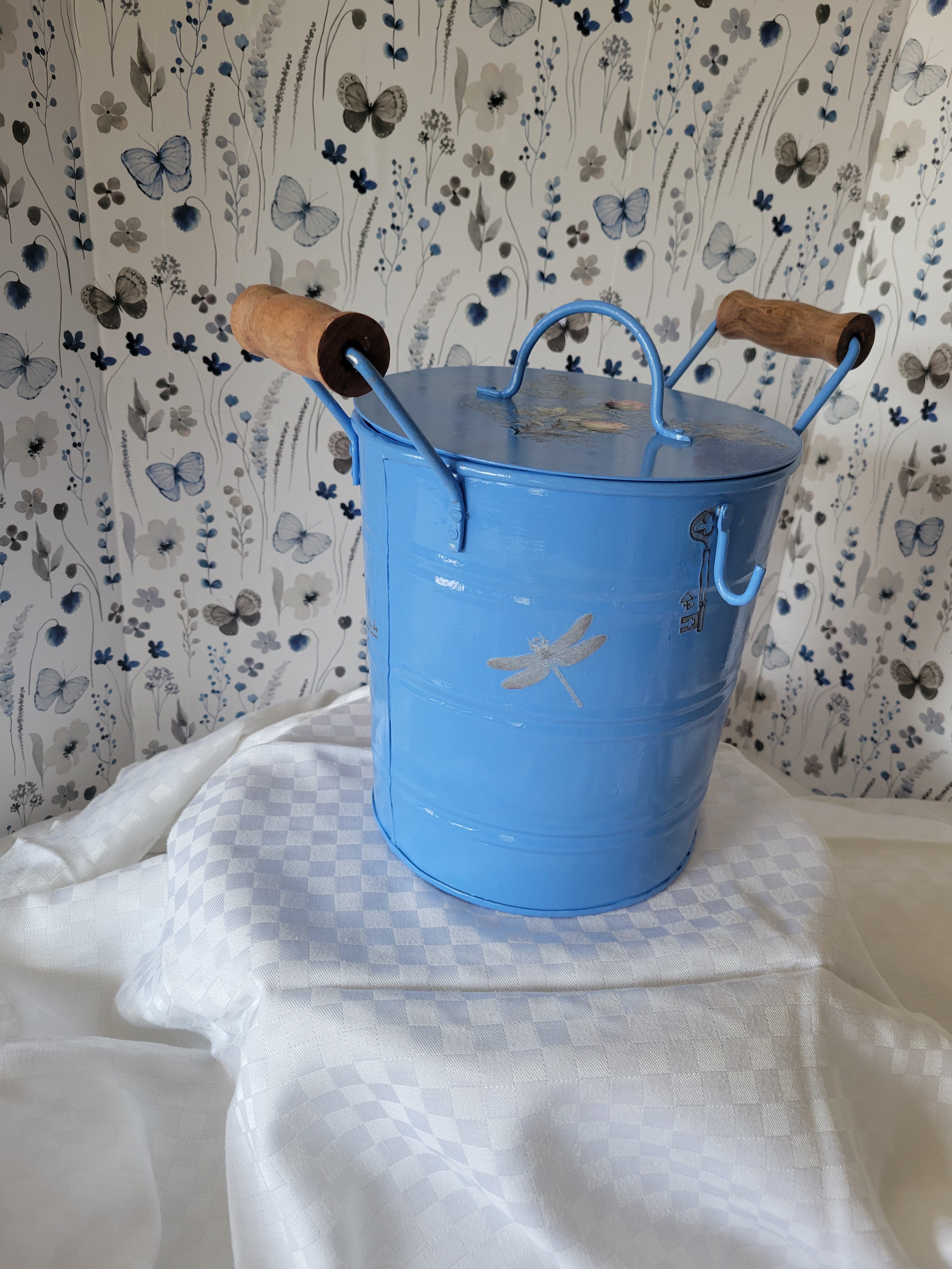 Vintage Ice Bucket